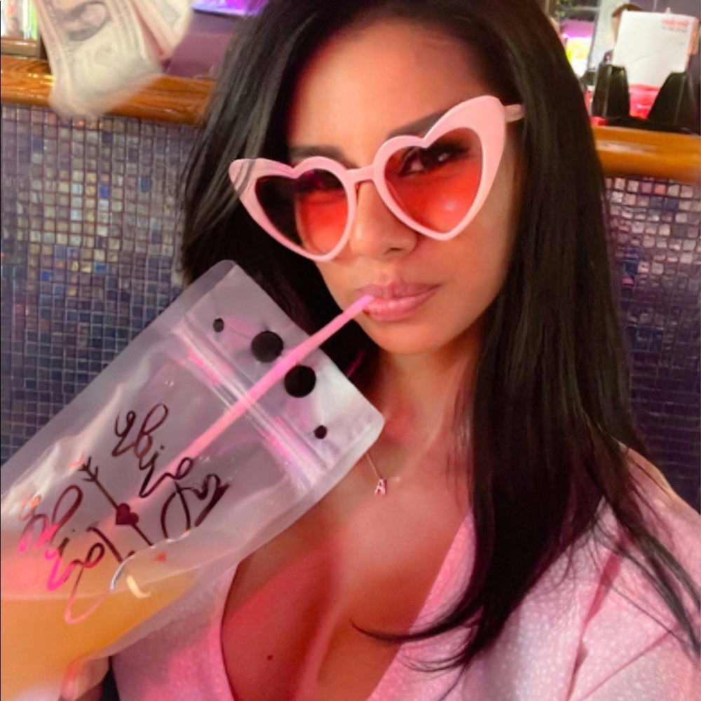 Party drink pouch